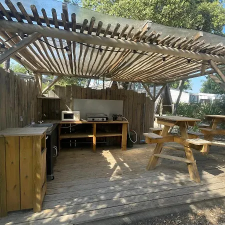 Campingplatz Les Genets *