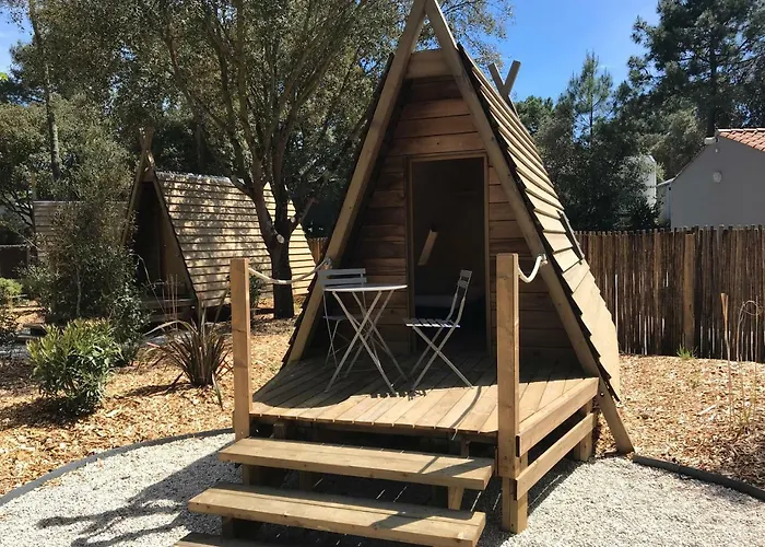 Les Genets Camping *