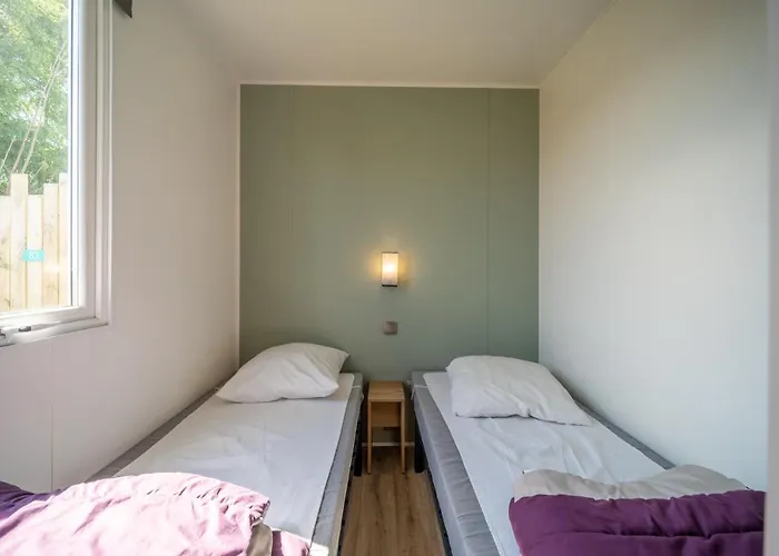 Les Genets Σαιν-Ζαν-ντε-Μον