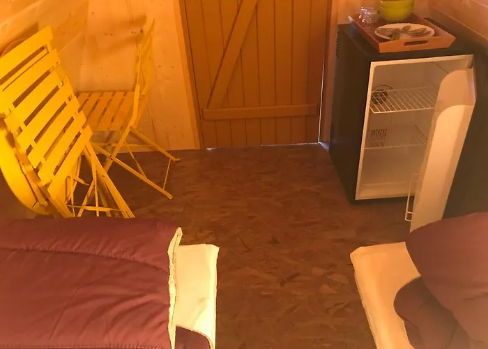 Les Genets * Σαιν-Ζαν-ντε-Μον